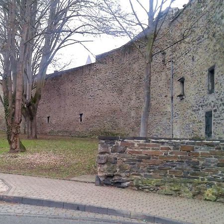 Ferienwohnung "An Der Stadtmauer" 안데르나흐 외부 사진